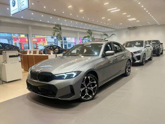 BMW 330e 2.0 16V TURBO HÍBRIDO M SPORT AUTOMÁTICO BMW 330e 2.0 16V TURBO HÍBRIDO M SPORT AUTOMÁTICO